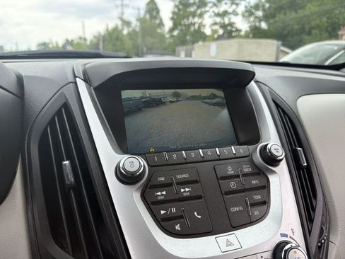 Used 2017 Chevrolet Equinox LT FWD image 31