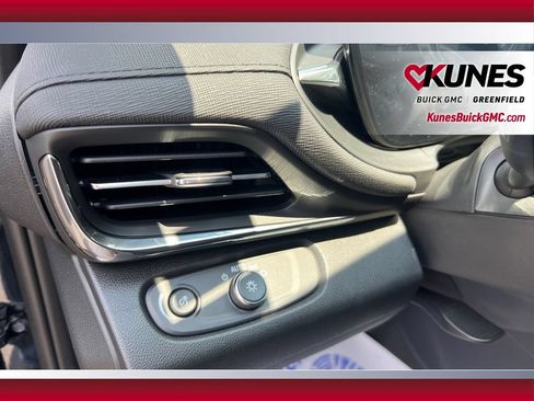 New 2026 Buick Envista Sport Touring w/ Convenience I Package FWD image 17