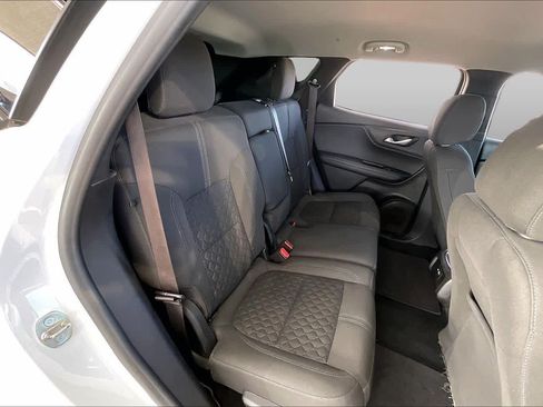 Used 2021 Chevrolet Blazer LT AWD/4WD image 19