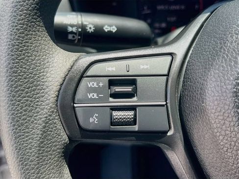 Used 2025 Honda Accord SE image 17