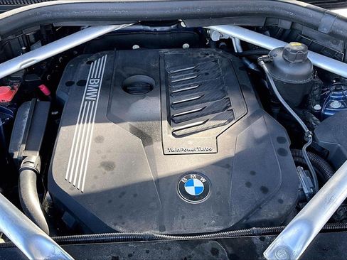 Used 2019 BMW X5 xDrive40i w/ M Sport Package image 31