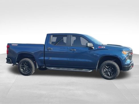 Used 2023 Chevrolet Silverado 1500 Custom Trail Boss AWD/4WD image 9