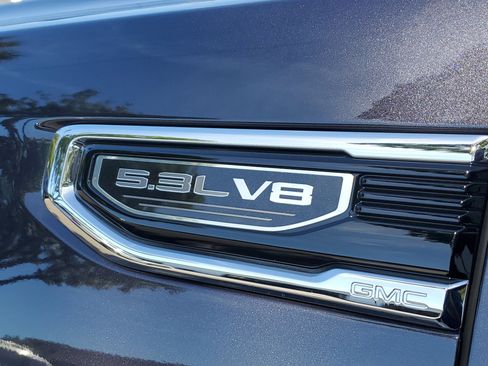 Used 2023 GMC Sierra 1500 SLT w/ SLT Premium Package image 6