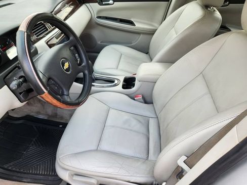 Used 2016 Chevrolet Impala LTZ FWD image 12