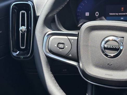 New 2026 Volvo XC40 B5 Ultra w/ Climate Package AWD/4WD image 8