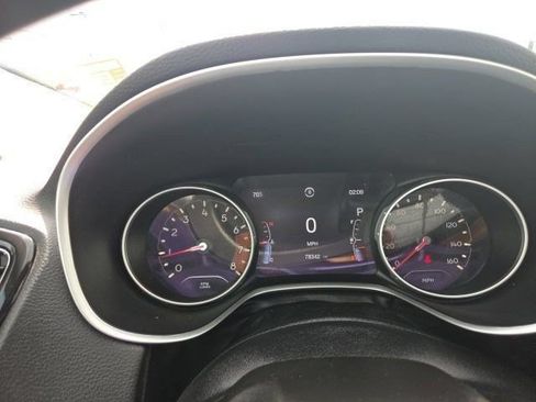 Used 2018 Jeep Compass Limited AWD/4WD image 15