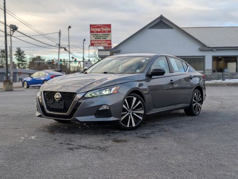 Used 2019 Nissan Altima 2.5 SR image 1