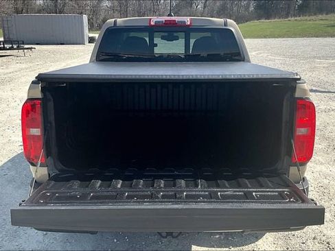 Used 2022 Chevrolet Colorado Z71 AWD/4WD image 36