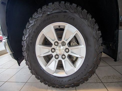 Used 2019 Chevrolet Silverado 1500 LT w/ All-Star Edition image 24