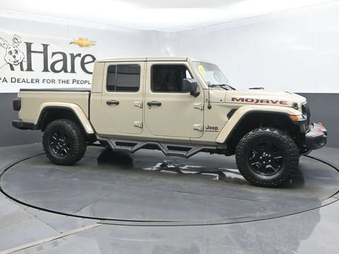 Used 2022 Jeep Gladiator Mojave w/ LED Lighting Group AWD/4WD image 46