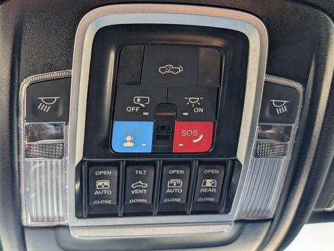Used 2025 RAM 1500 Big Horn AWD/4WD image 33