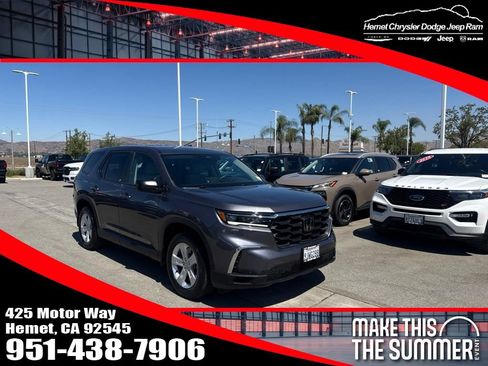 Used 2024 Honda Pilot LX image 1
