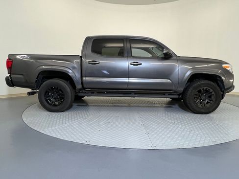 Used 2021 Toyota Tacoma SR w/ SR Convenience Package image 7