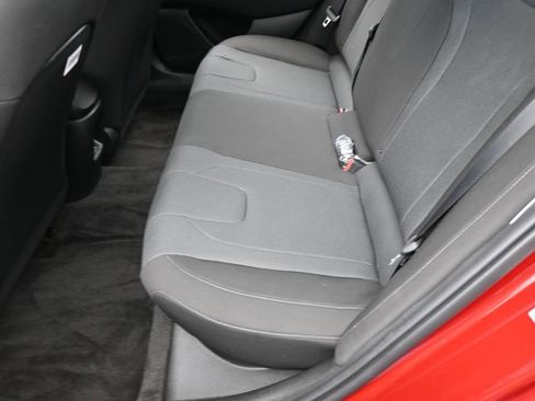 Used 2024 Hyundai Elantra SE image 28