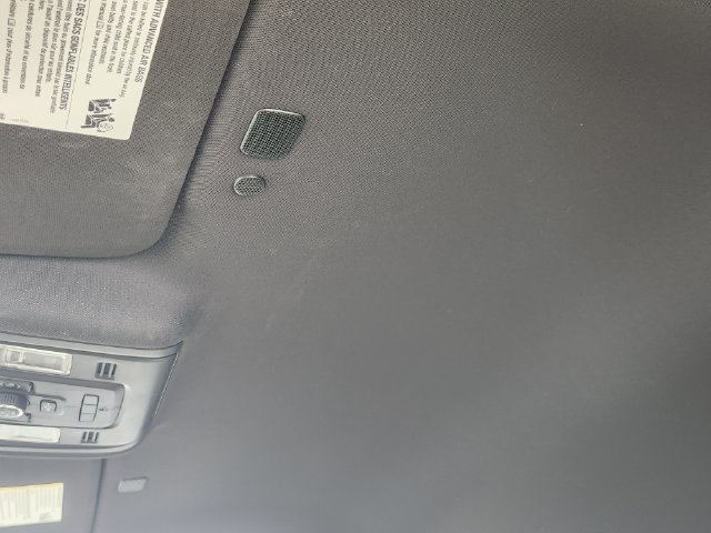Used 2021 Chevrolet Suburban Premier RWD image 25