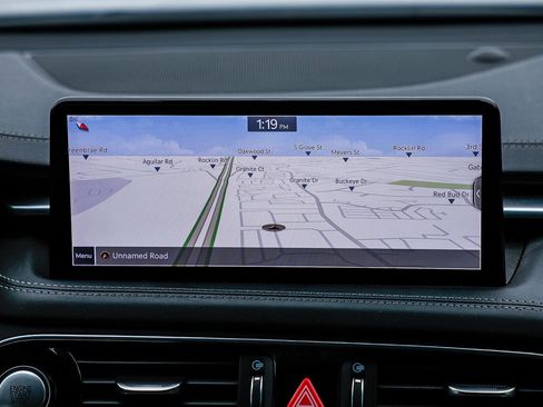 Used 2022 Genesis G70 3.3T image 12