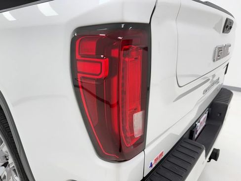 Used 2024 GMC Sierra 1500 Denali w/ Denali Reserve Package AWD/4WD image 38