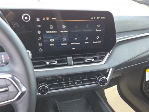 Used 2025 Chevrolet Equinox LT w/ Safety and Technology Package FWD image 27