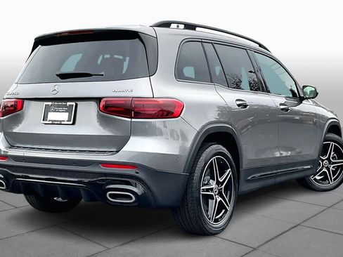 Used 2025 Mercedes-Benz GLB 250 4MATIC image 13