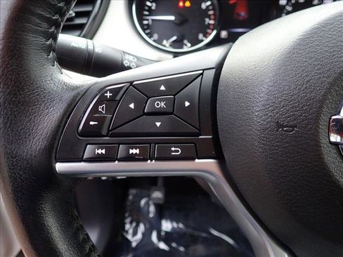 Used 2017 Nissan Rogue Sport SV w/ SV Premium Package image 13