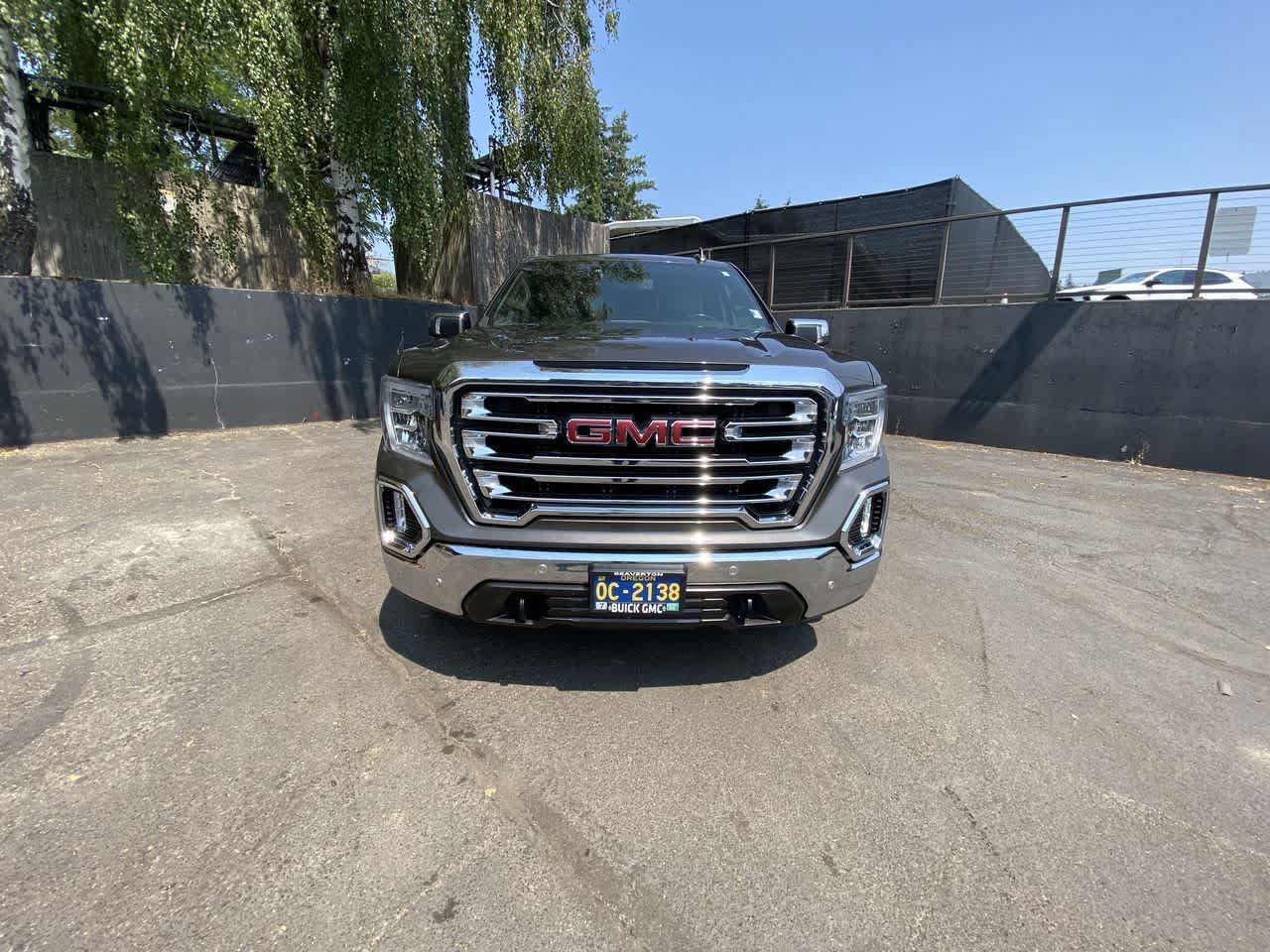 Used 2019 GMC Sierra 1500 SLT w/ SLT Premium Plus Package AWD/4WD image 9