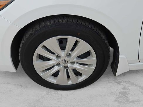 Used 2024 Nissan Sentra S image 12