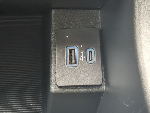 Certified 2024 Ford Edge SE AWD/4WD image 19