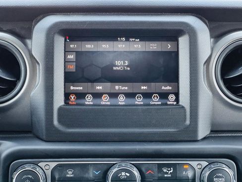 Used 2023 Jeep Wrangler Sport S image 18