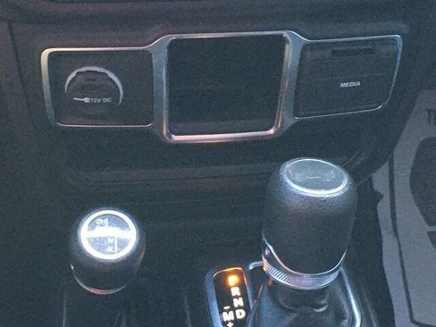 Used 2022 Jeep Wrangler Unlimited Sport image 20