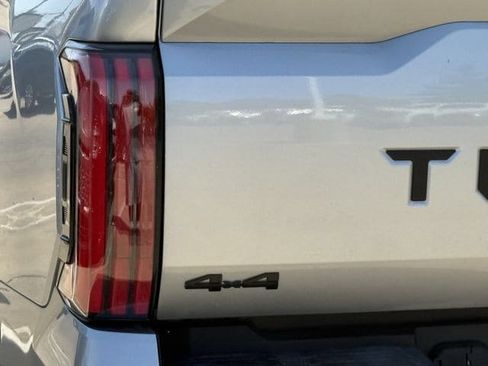 Used 2025 Toyota Tundra Limited AWD/4WD image 6