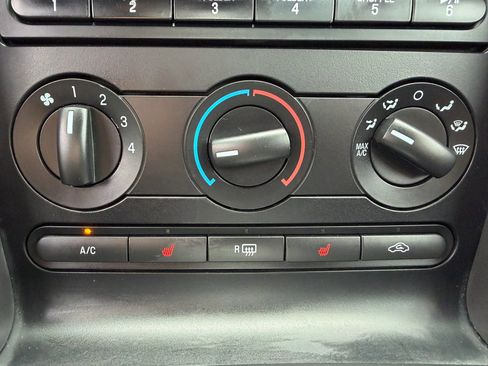 Used 2007 Ford Mustang Premium RWD image 24