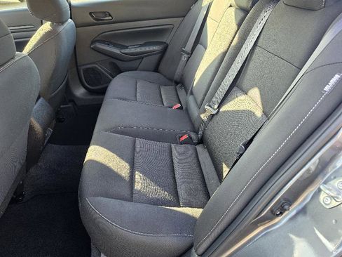 Used 2025 Nissan Altima 2.5 SV FWD image 9