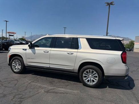 Used 2022 GMC Yukon XL Denali w/ Max Trailering Package AWD/4WD image 13