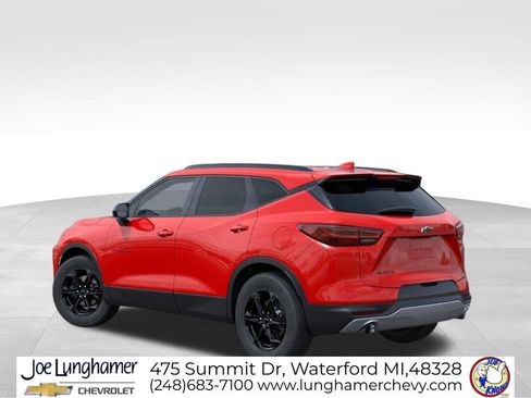 New 2026 Chevrolet Blazer LT w/ Convenience Package FWD image 3