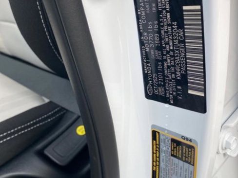 New 2026 Hyundai Venue SEL image 14