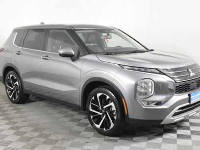 Used 2023 Mitsubishi Outlander SE