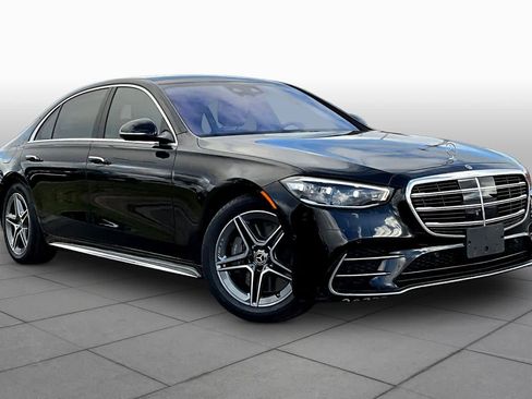Certified 2022 Mercedes-Benz S 500 4MATIC w/ AMG Line Package image 3