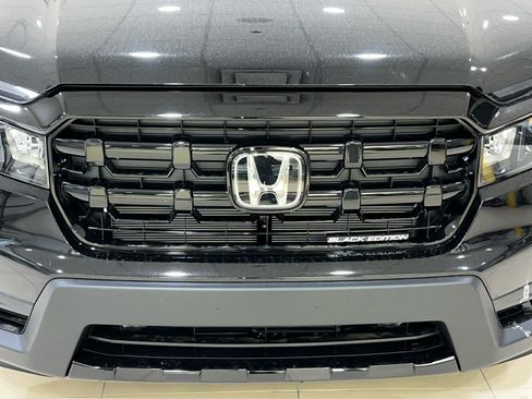 New 2026 Honda Ridgeline Black Edition image 4