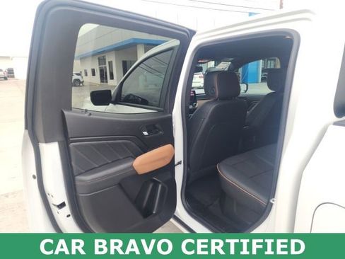 Certified 2025 GMC Canyon AT4 image 24