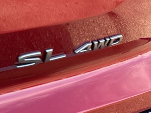 New 2026 Nissan Pathfinder SL image 8