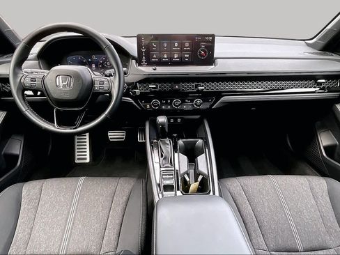 Used 2025 Honda Accord Sport image 15