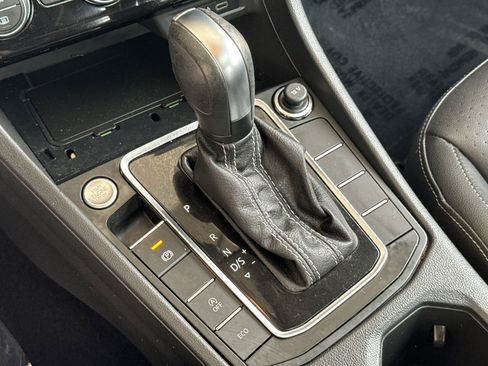 Used 2021 Volkswagen Jetta SE image 19