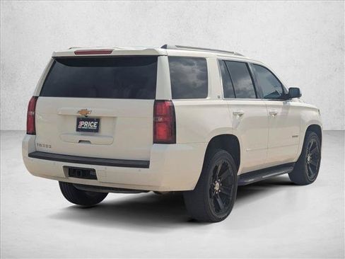 Used 2015 Chevrolet Tahoe LT w/ Luxury Package RWD image 3