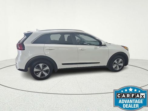 Used 2019 Kia Niro EX w/ EX Premium Package image 8