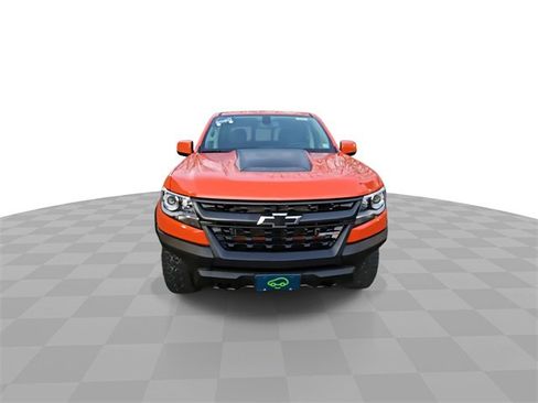 Certified 2020 Chevrolet Colorado ZR2 w/ ZR2 Dusk Special Edition image 3