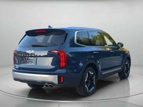 Used 2024 Kia Telluride S w/ S Sunroof Package FWD image 40