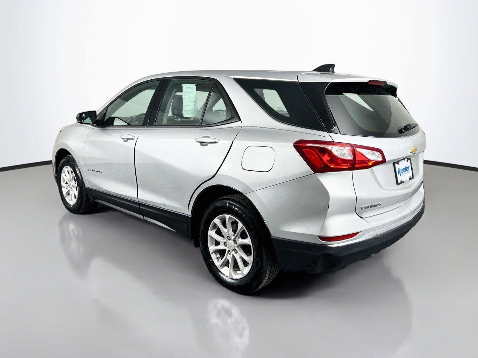 Used 2018 Chevrolet Equinox LS FWD image 4