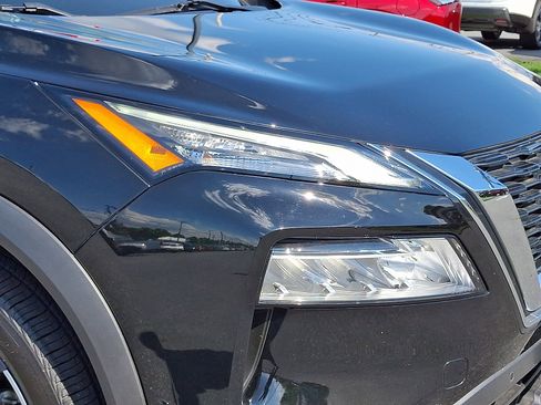 Certified 2022 Nissan Rogue SL w/ SL Premium Package image 10