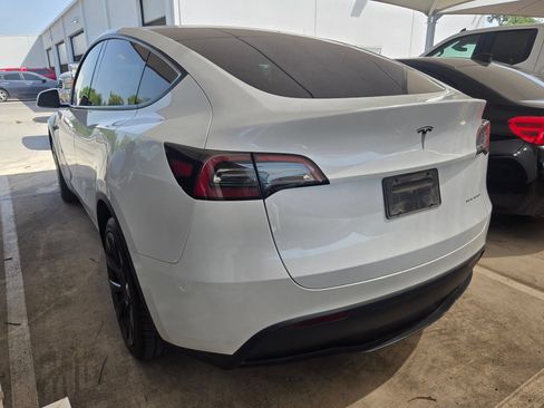 Used 2023 Tesla Model Y Long Range AWD/4WD image 6
