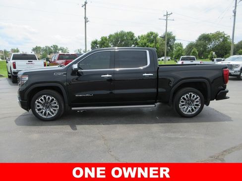 Certified 2023 GMC Sierra 1500 Denali Ultimate AWD/4WD image 10